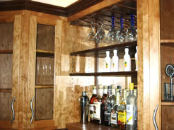 Adjustable liquor shelves