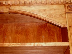 Hand-made curved angle molding