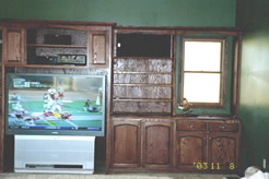 Storage cabinets & drawers in end sections