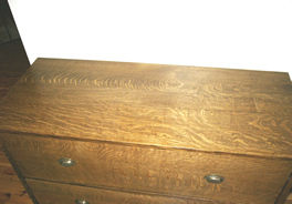 Top view shows quartersawn grain pattern